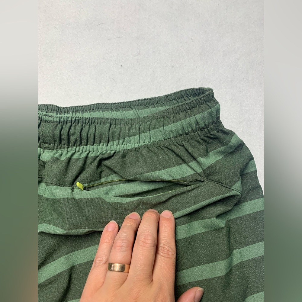 Chubbies Swim Trunks Active Shorts 7" inseam green stripe no liner size large - Picture 5 of 10